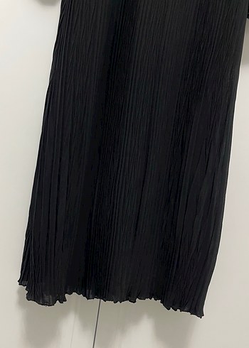 Siyah Piliseli Uzun Keten Elbise - Görsel 2