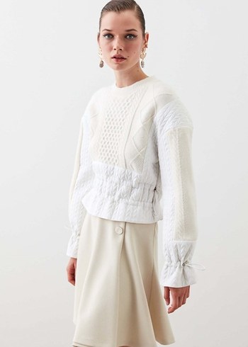 Beyaz Örgü Kadın Sweatshirt - Görsel 3