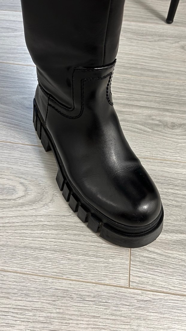 Siyah Deri Kadın Dizüstü Çizme - Görsel 3