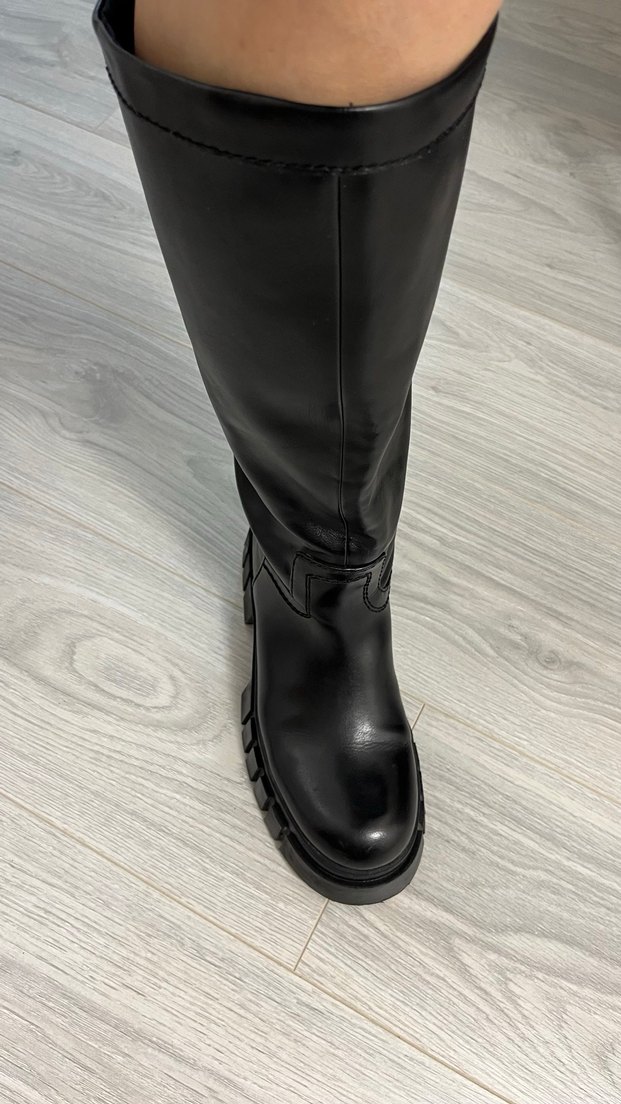 Siyah Deri Kadın Dizüstü Çizme - Görsel 2