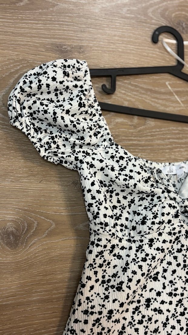 Kısa Kollu Mini Elbise - Görsel 3