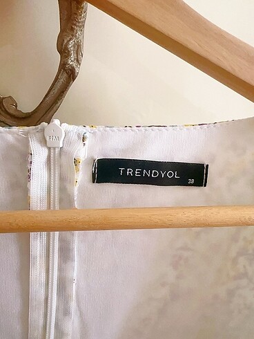38 Beden çeşitli Renk Trendyol Milla cut pencereli astarlı elbise 38 Beden