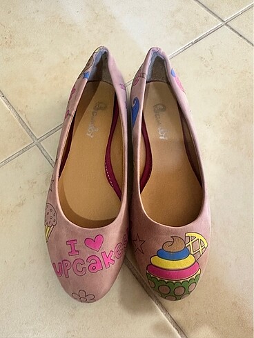 Cupcake pembe tatlı babet 37