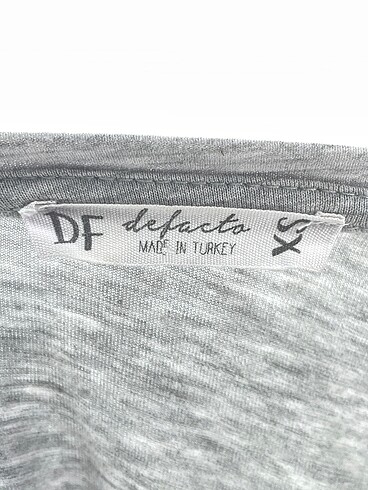 xs Beden gri Renk Defacto T-shirt %70 İndirimli.