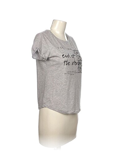 Defacto Defacto T-shirt %70 İndirimli.