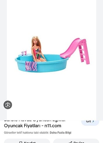 Barbie havuzda 