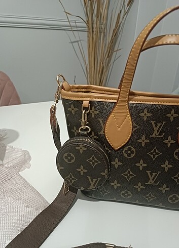Louis Vuitton çanta
