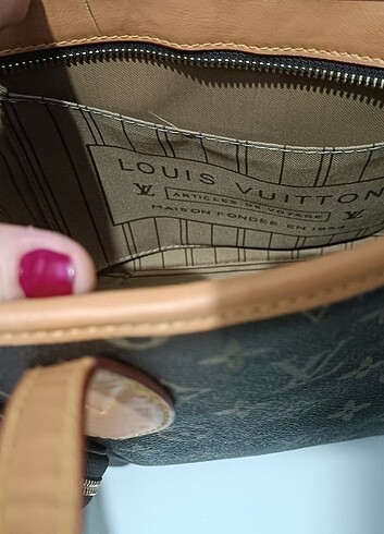 Beden kahverengi Renk Louis Vuitton çanta