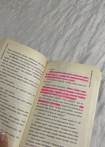 Beden Renk Roald Dahl - Koca Sevimli Dev Çocuk Kitabı