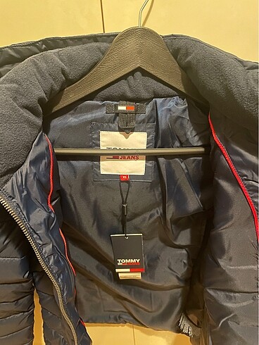 Tommy Hilfiger Şişme kadın mont