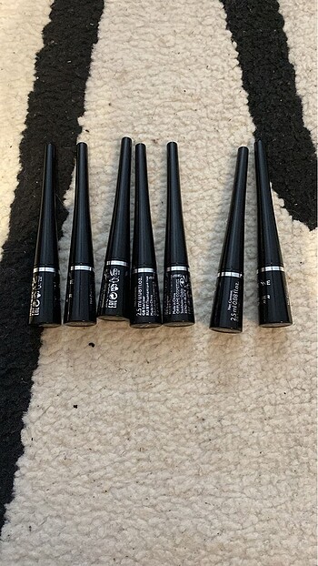 Eye liner