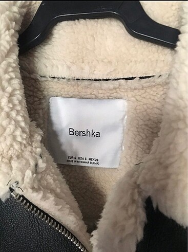 Bershka Bershka deri mont