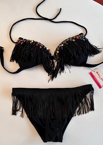 Boncuk süslemeli püsküllü bikini