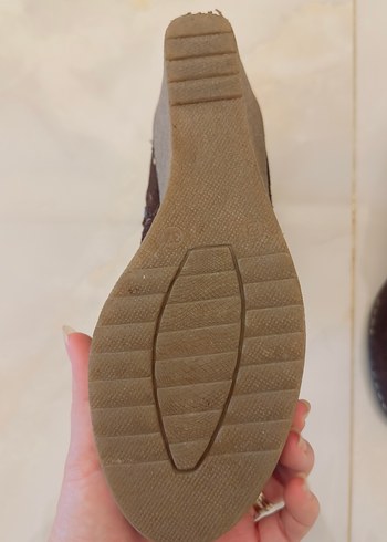 Kahverengi Süet Kadın Dolgu Topuklu Bot - Görsel 3