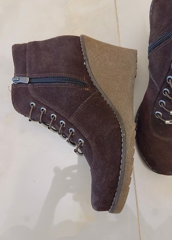 Kahverengi Süet Kadın Dolgu Topuklu Bot - Görsel 2