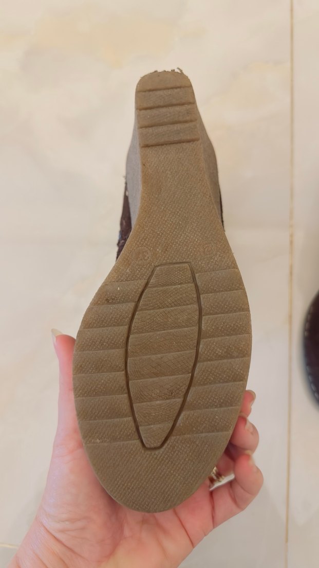 Kahverengi Süet Kadın Dolgu Topuklu Bot - Görsel 3