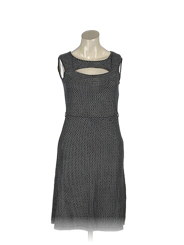 PreLoved Kısa Elbise %70 İndirimli.