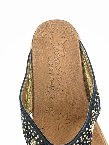 36 Beden çeşitli Renk PreLoved Terlik %70 İndirimli.