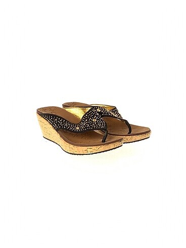 Diğer PreLoved Terlik %70 İndirimli.