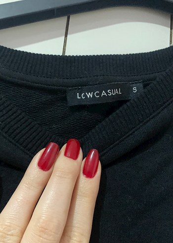 Siyah Püsküllü Gotik Kadın Sweatshirt - Görsel 4