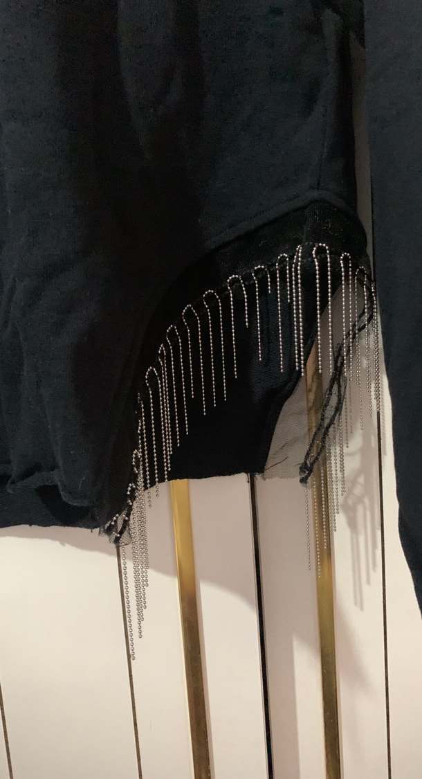 Siyah Püsküllü Gotik Kadın Sweatshirt - Görsel 2