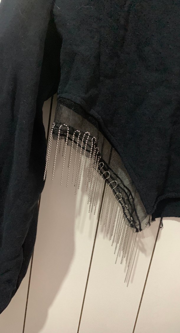 Siyah Püsküllü Gotik Kadın Sweatshirt - Görsel 3