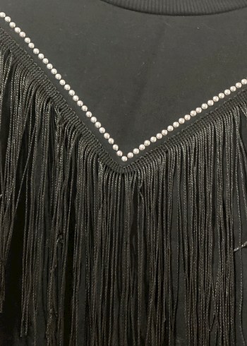 Uzun Kollu Püsküllü Siyah Sweatshirt - Görsel 2