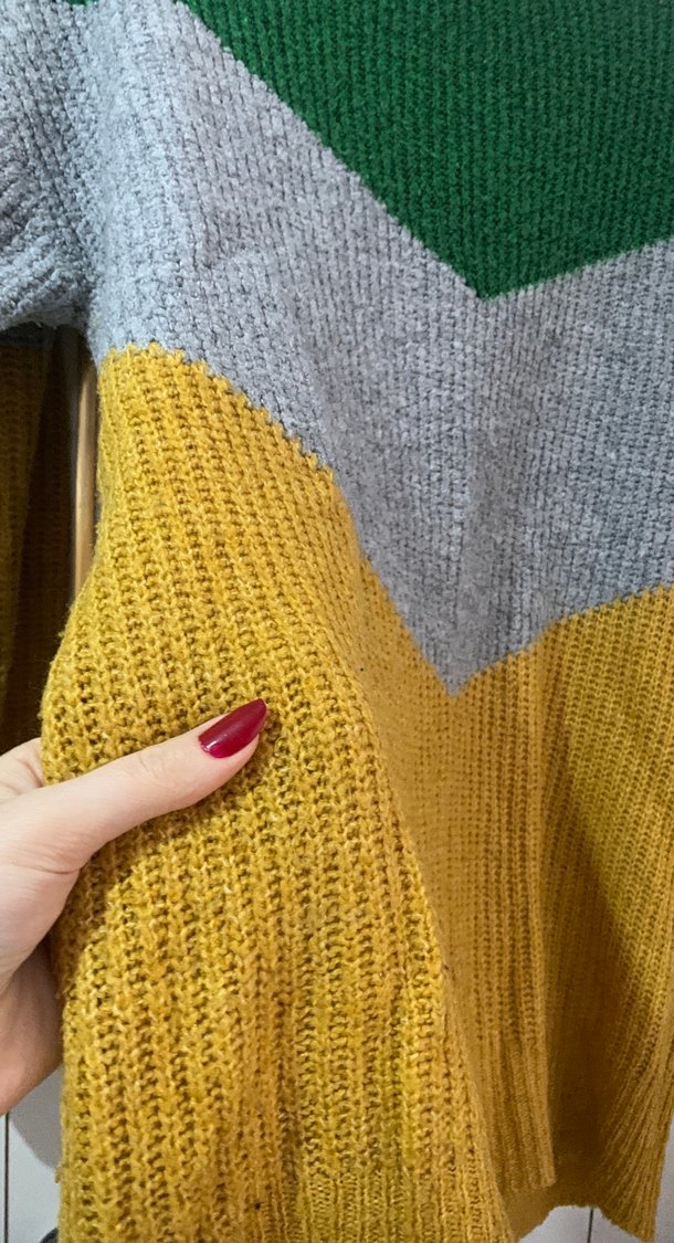 Gri-Yeşil-Sarı Renkli Örgü Kadın Kazak - Görsel 2