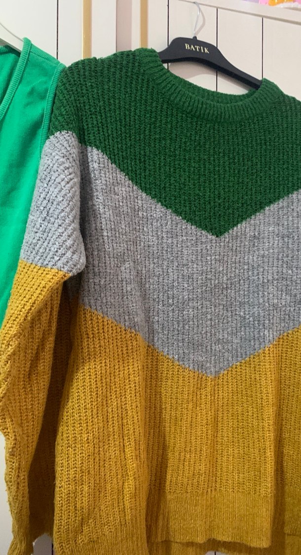 Gri-Yeşil-Sarı Renkli Örgü Kadın Kazak - Görsel 4