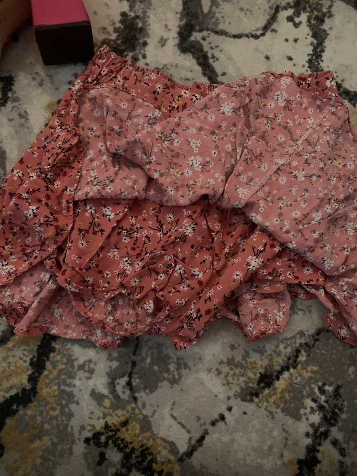 Pembe Renkli Fırfırlı Mini Etek - Görsel 3