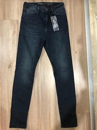 Colins marka 29/30 siyah jean