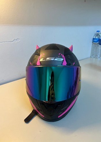 Pembe Parlak Punk Tarzı Kadın Motosiklet Kaskı - Görsel 2