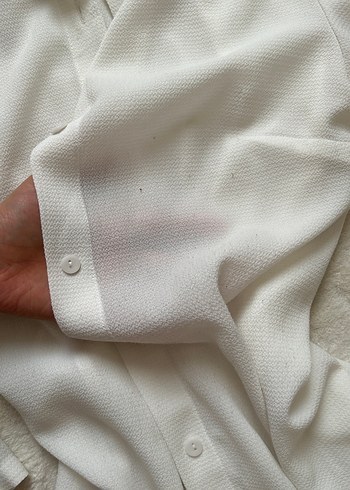 Düğmeli Beyaz Keten Kadın Gömlek - Görsel 4