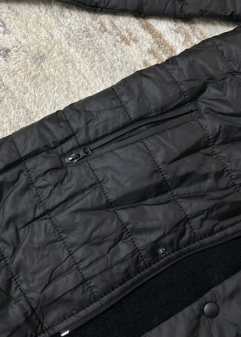 Siyah Kadın Kapüşonlu Günlük Mont - Görsel 4