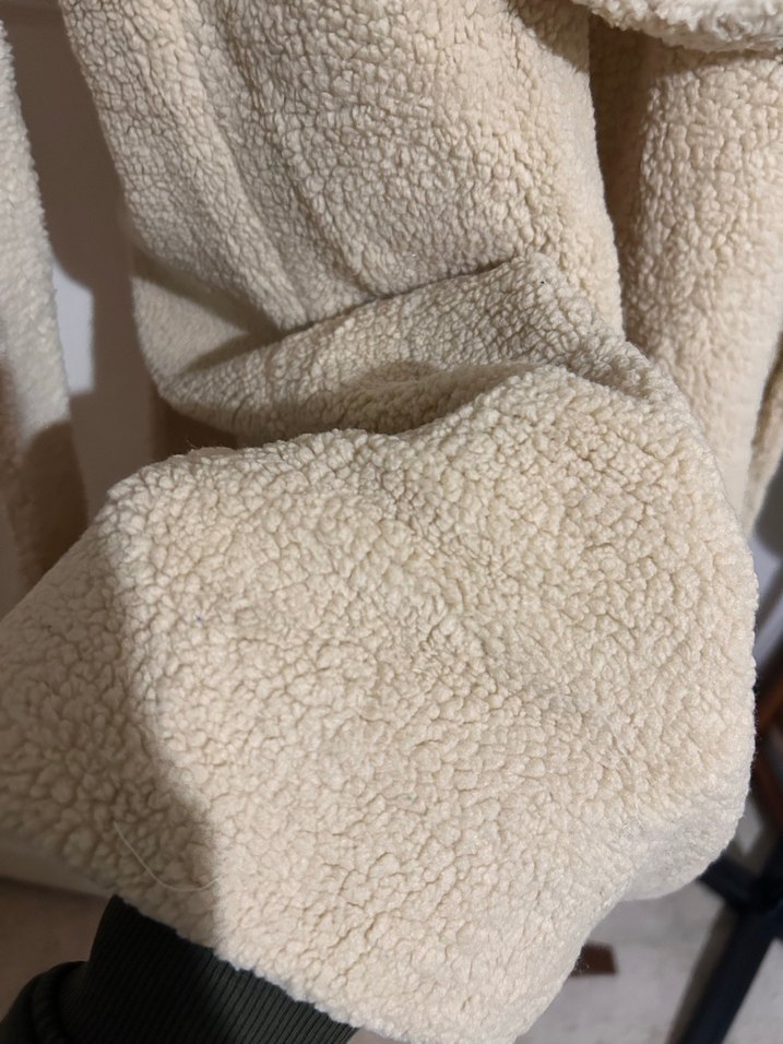 Bej Uzun Peluş Kadın Kaban - Görsel 4