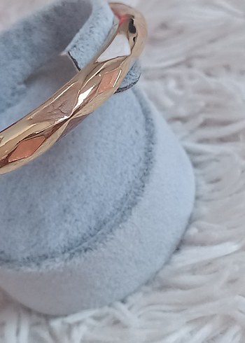 Klasik Zarafet Yılan Desenli Altın Bileklik - Görsel 5