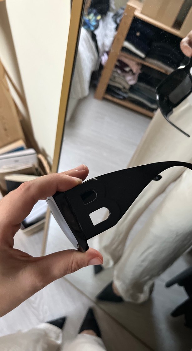 Siyah Burberry güneş gözlüğü - Görsel 4