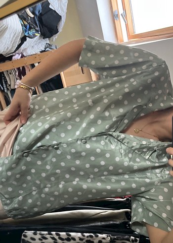 Mint Puantiyeli V Yaka Düğmeli Kadın Gömlek - Görsel 6