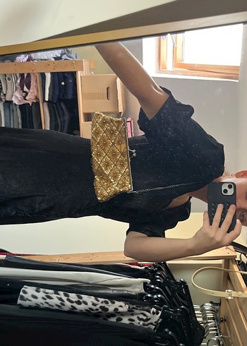 Altın Renk İşlemeli Pul Detaylı Deri Kadın Portföy Çanta - Görsel 4