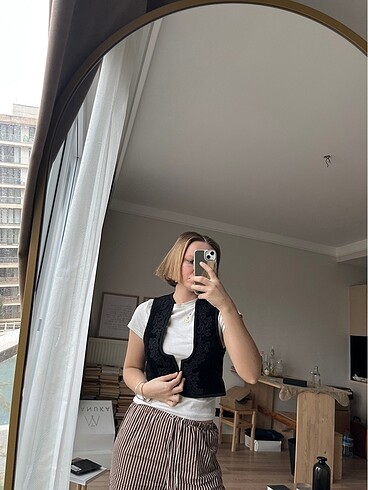 xs Beden siyah Renk İşelemeli yelek