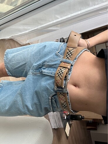 Burberry kemer