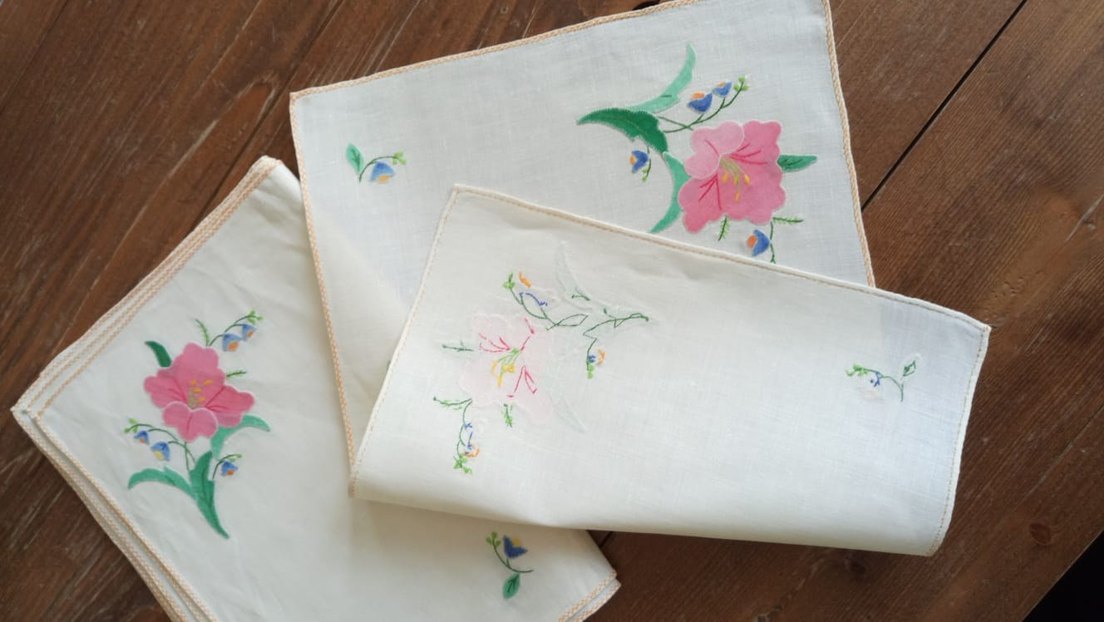 İngiliz keteni üzerine aplike el işi 45x30 ölçülerinde 8 adet - Görsel 3