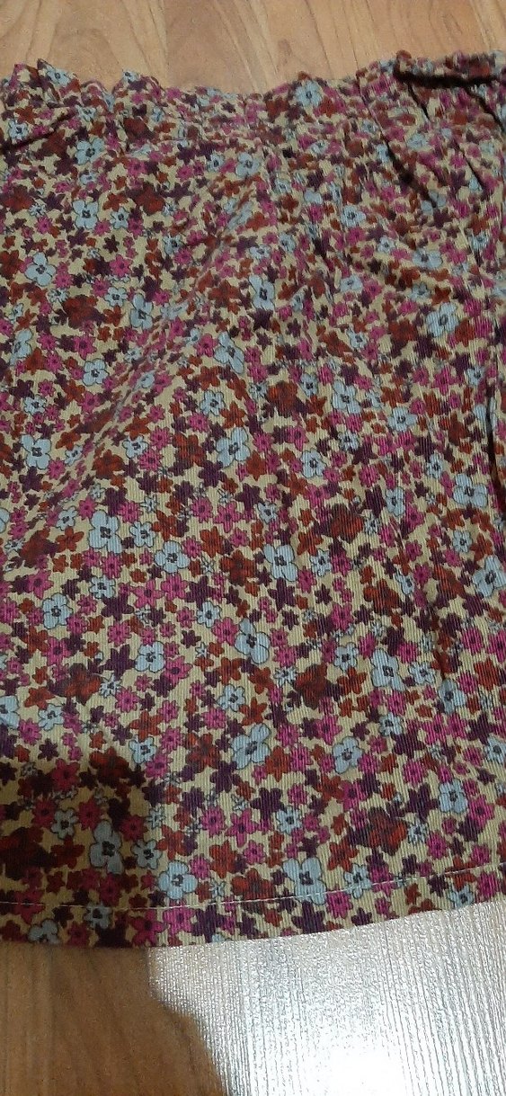 xside Marka xs beden Kadife mini klos etek cok iyi durumda - Görsel 2