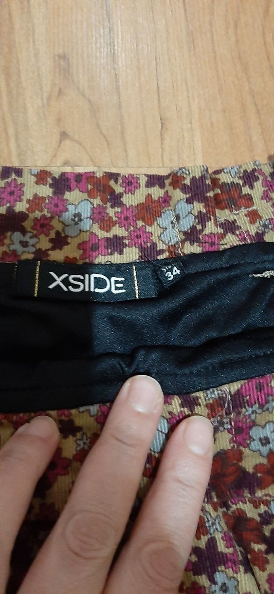 xside Marka xs beden Kadife mini klos etek cok iyi durumda - Görsel 4