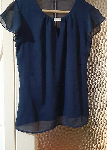 Beymen Marka Xs beden yakasi lastik detay tshirt cok iyi durumda - Görsel 2