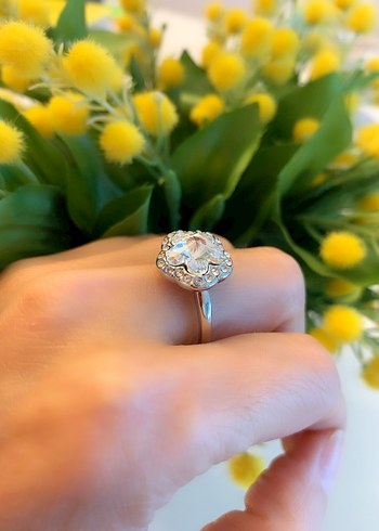 18 ayar altın kaplama çiçek yüzük yenı urundur 9 numara - Görsel 2