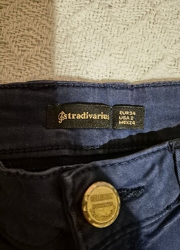 Stradivarius Stradivarius Marka 34 beden mini şort çok iyi durumda