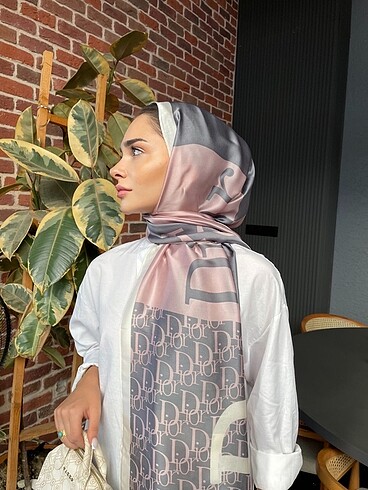 Dior vual ipek şal