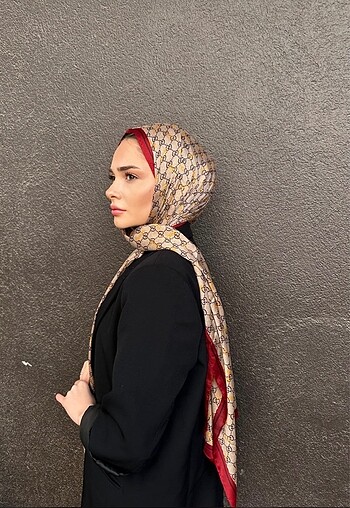 Gucci Çift Taraflı 1000 İpek Şal