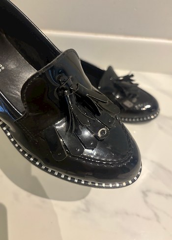 Kız Çocuk Püsküllü Siyah Loafer Ayakkabı - Görsel 2